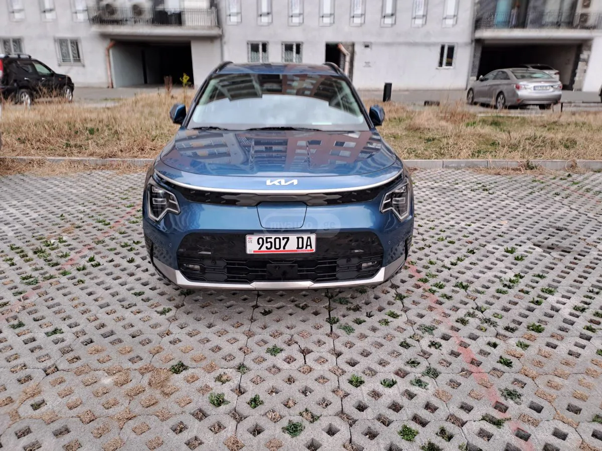Kia Niro - фото 1