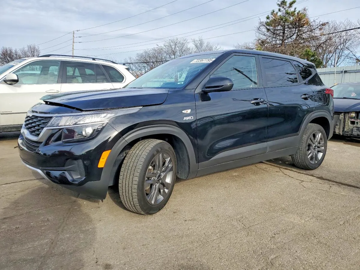 KIA SELTOS - фото 1