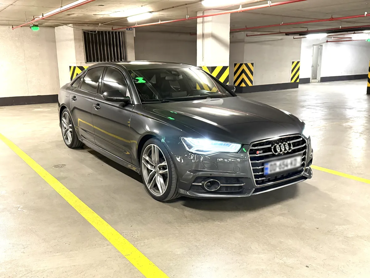 Audi S6 - фото 1