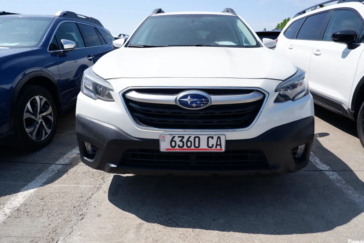 Subaru Outback - фото 1