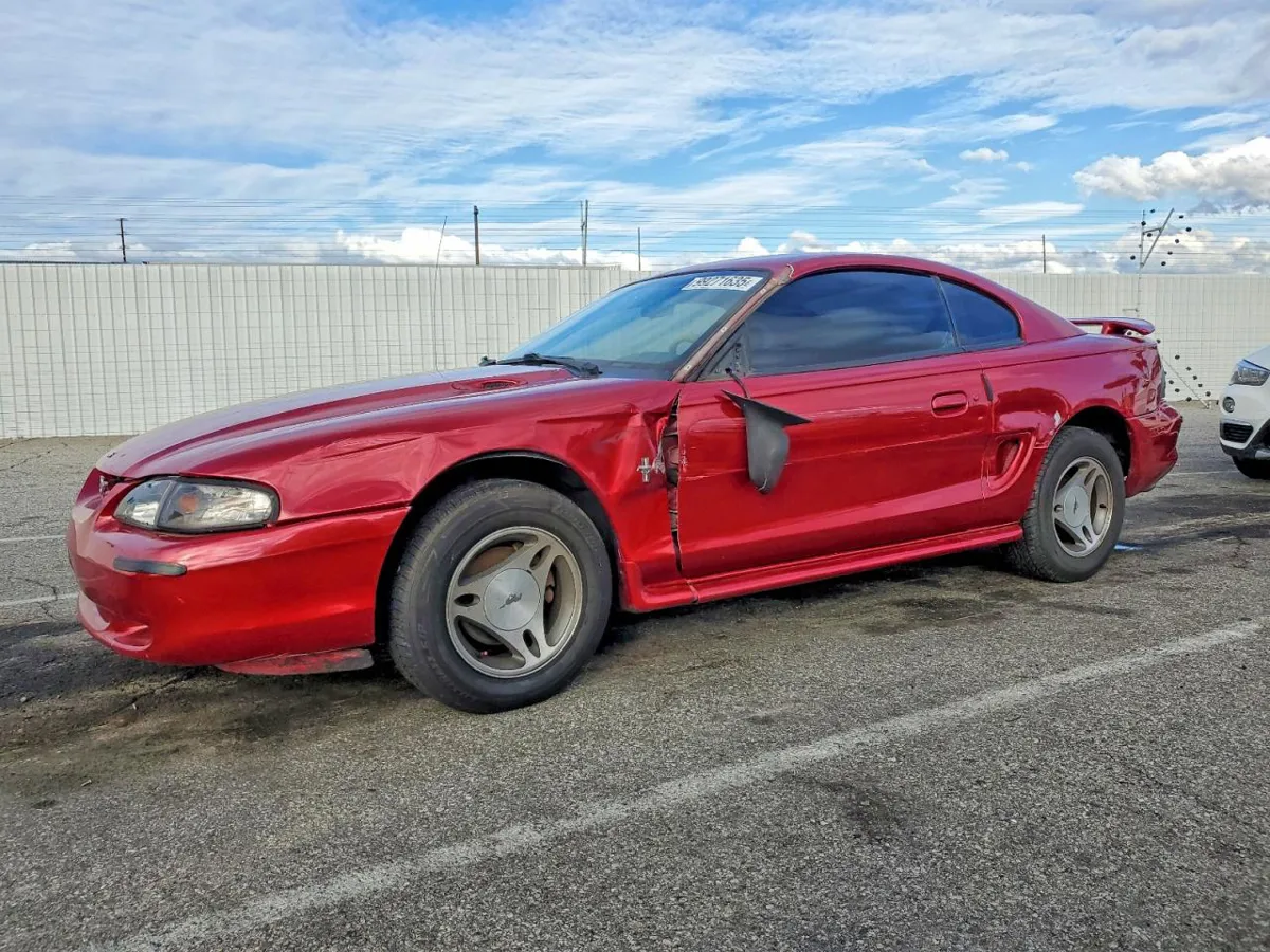FORD MUSTANG - фото 1