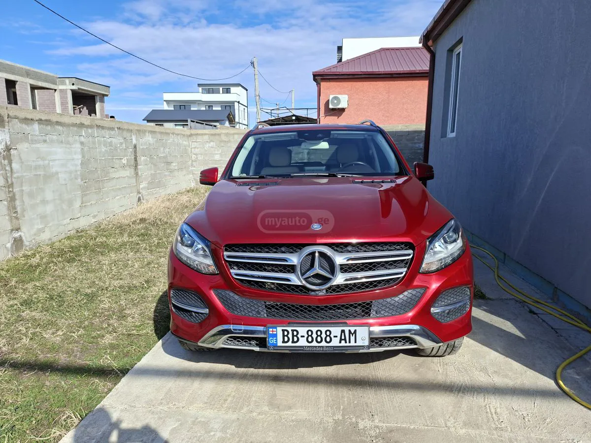Mercedes-Benz GLE 350 - фото 1