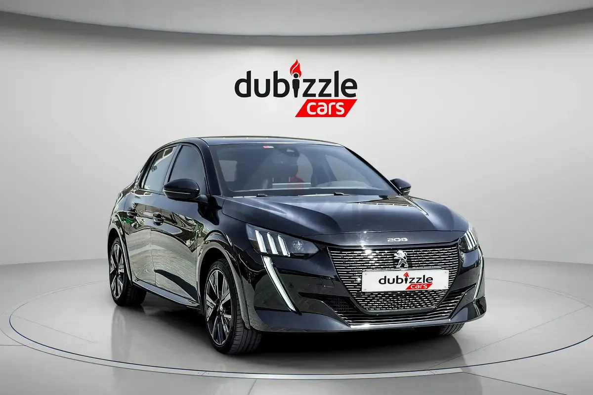 Peugeot 208 - фото 1