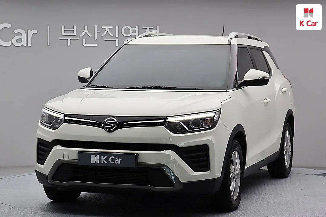 KG Mobility 티볼리 - фото 1