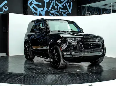 Land Rover Defender - фото 1