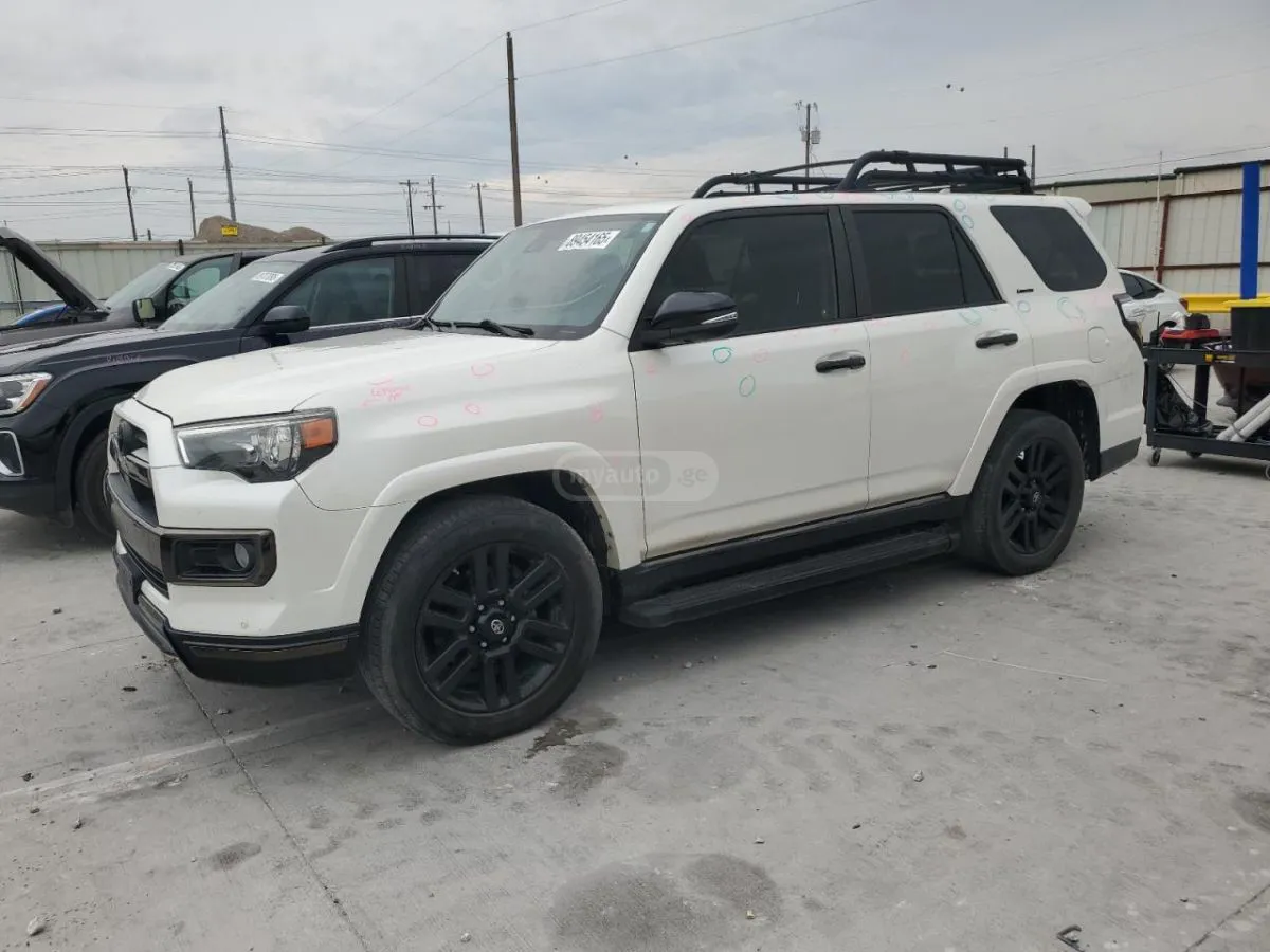 Toyota 4 Runner - фото 1