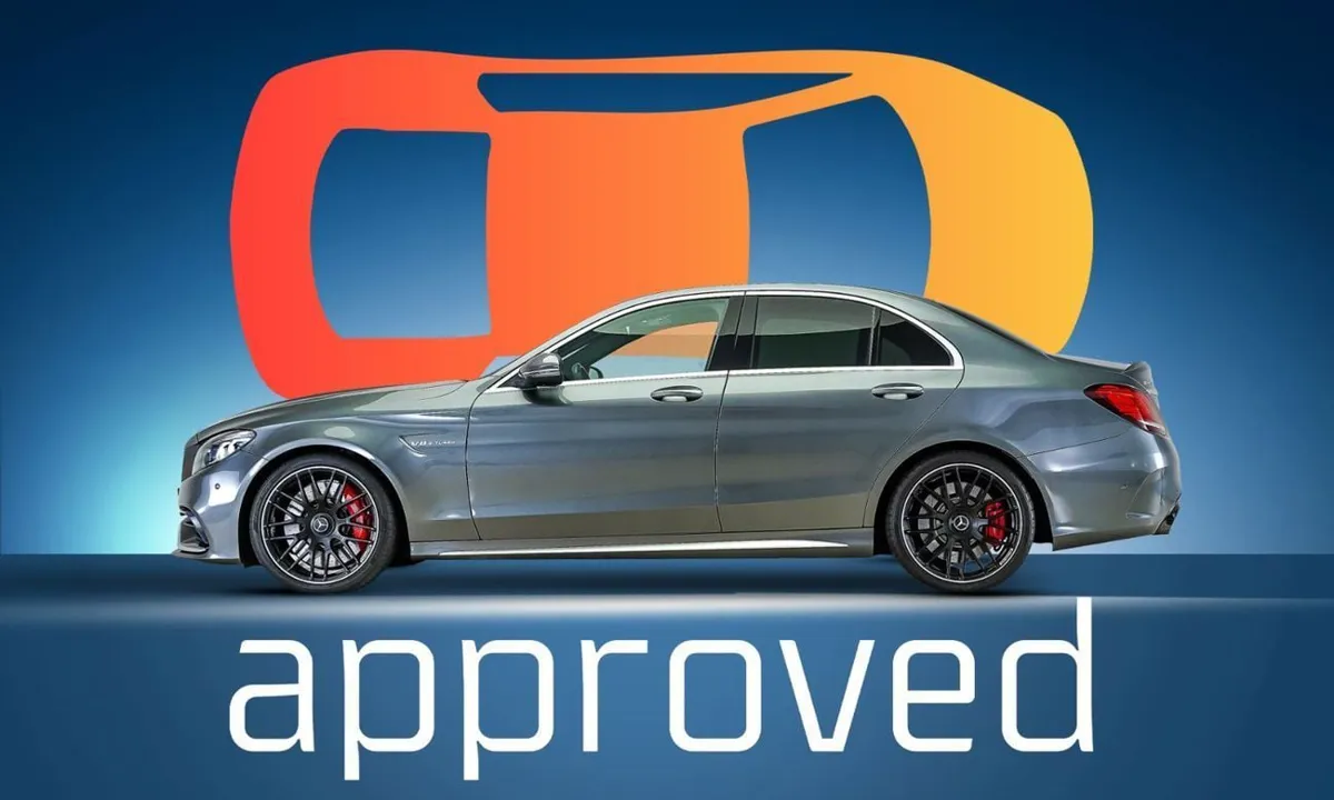 Mercedes-Benz C 63 S - фото 1