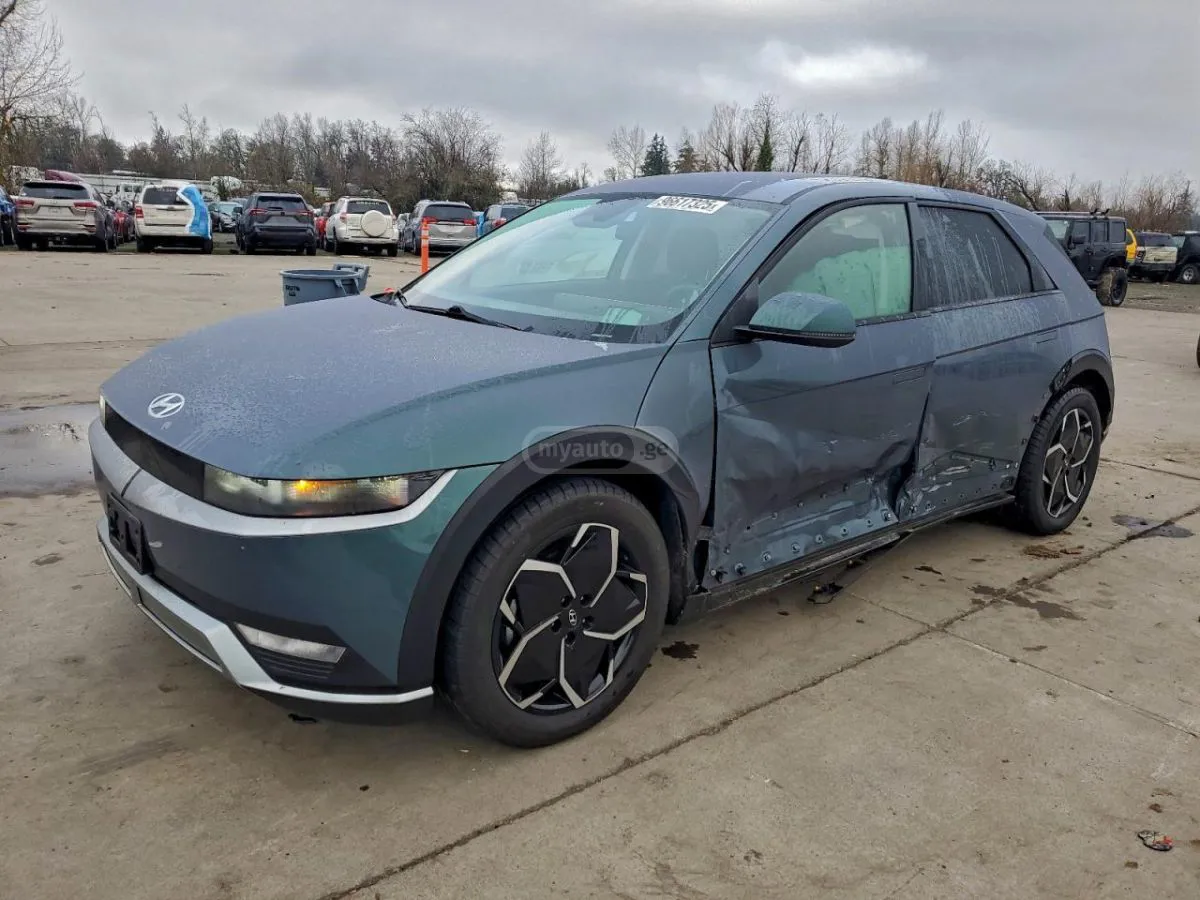 Hyundai Ioniq - фото 1