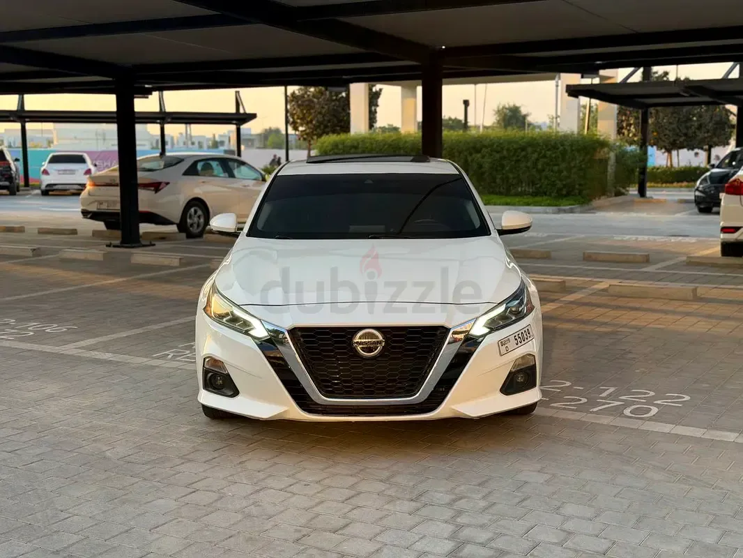 Nissan Altima - фото 1