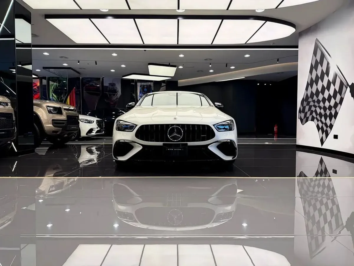 Mercedes-Benz GT 63 S - фото 1