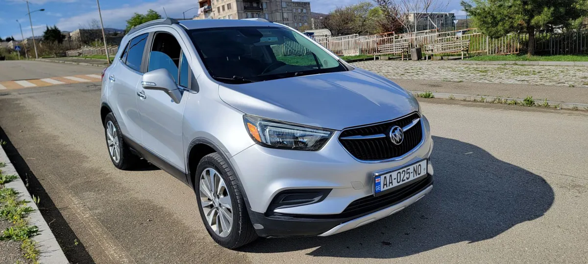 Buick Encore - фото 1