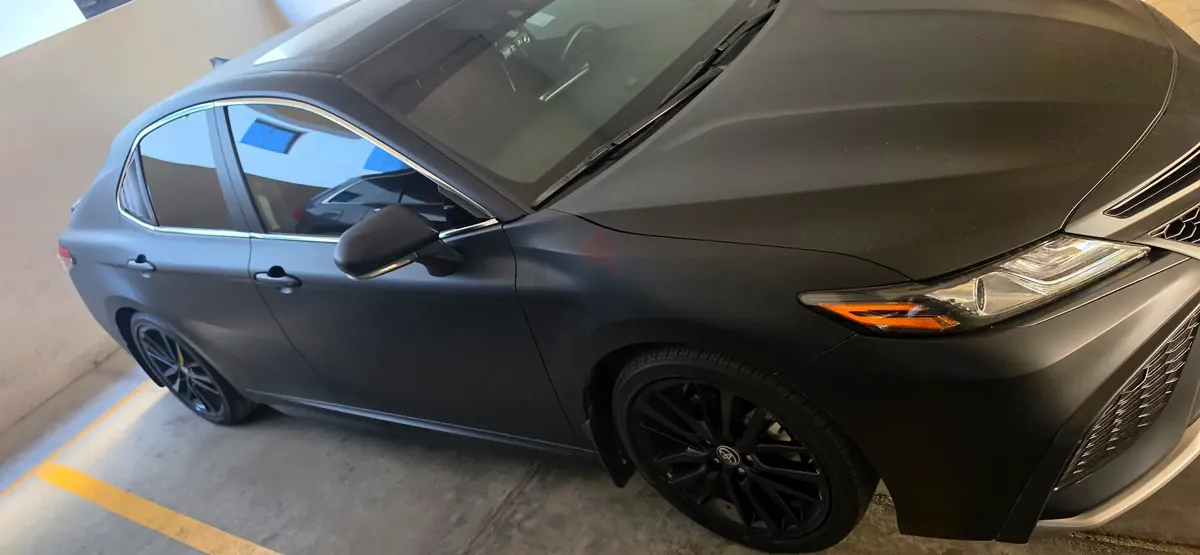 Toyota Camry - фото 1