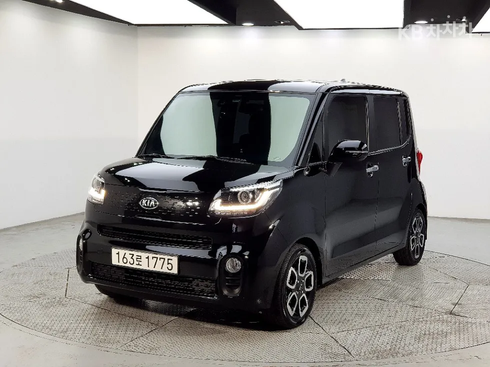 Kia 더 뉴 레이 1.0 가솔린 시그니처 - фото 1