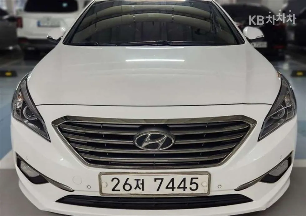 Hyundai LF쏘나타 2.0 프리미엄 스페셜 - фото 1