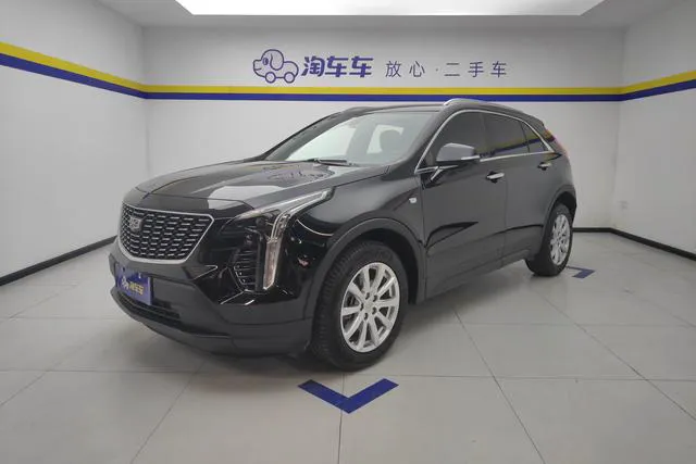 Cadillac XT4 - фото 1