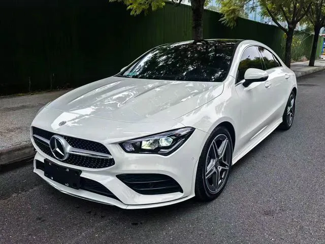 Mercedes-Benz CLA - фото 1