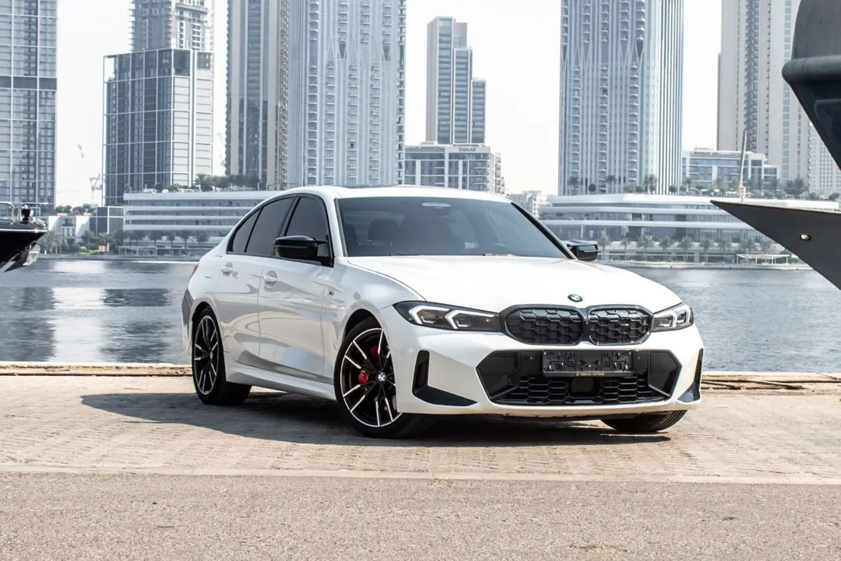 BMW M340i - фото 1