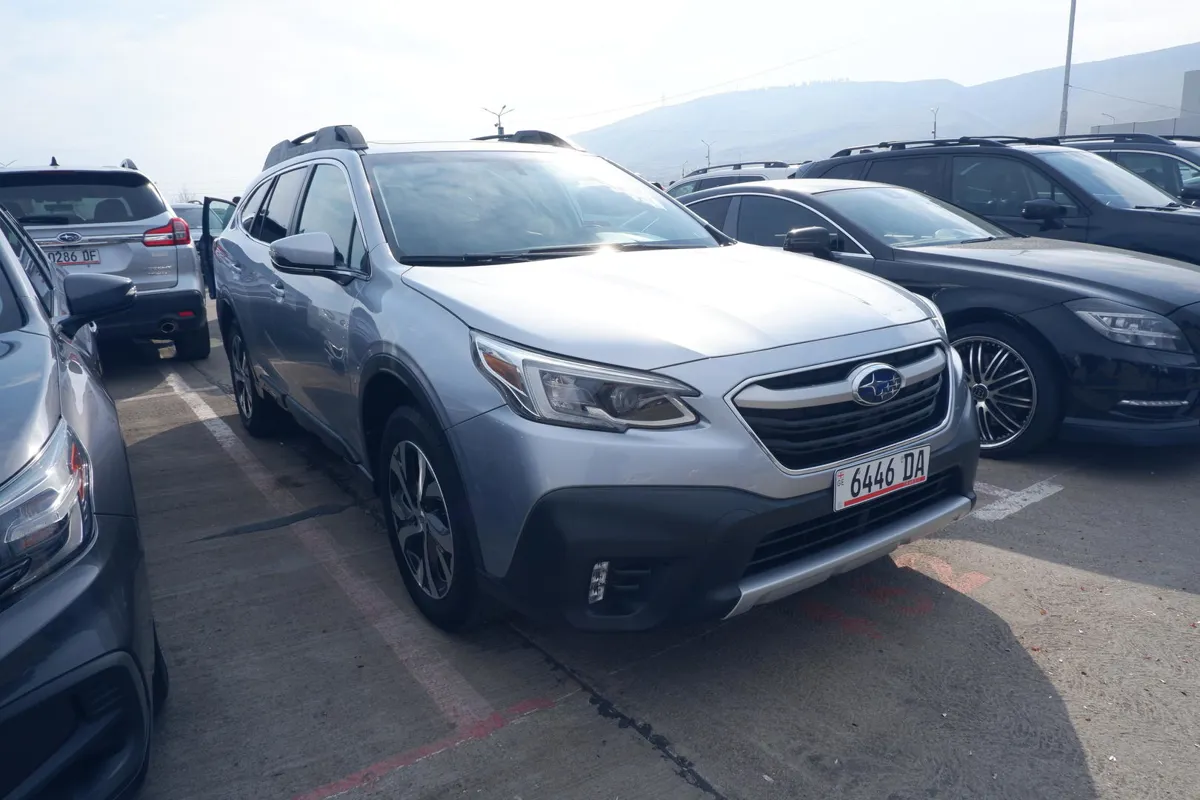 Subaru Outback - фото 1