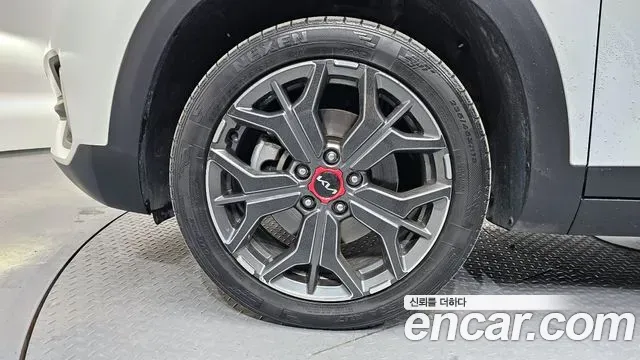 Kia Seltos - фото 1