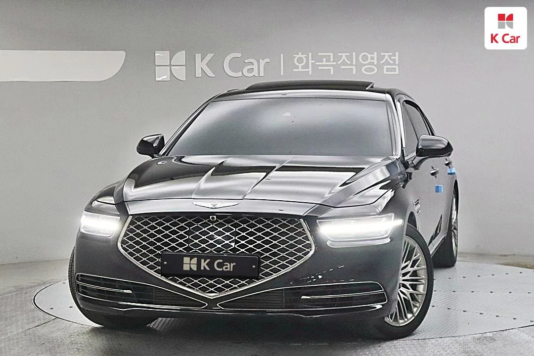 Genesis G90 - фото 1