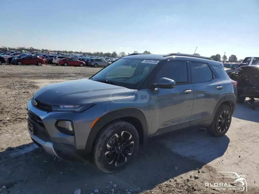 Chevrolet Trailblazer - фото 1
