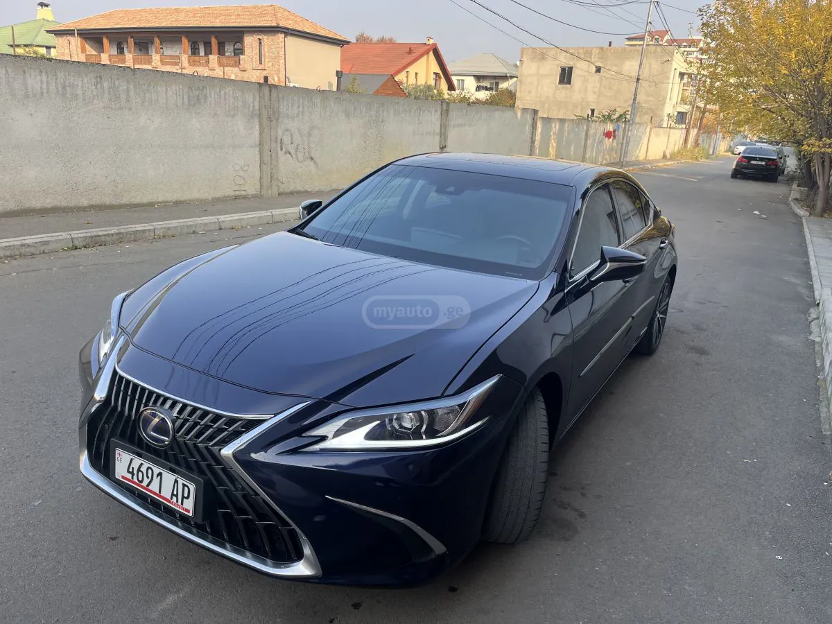 Lexus ES 300 - фото 1