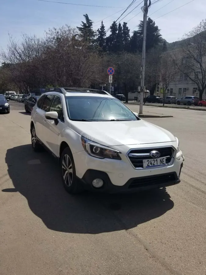 Subaru Outback - фото 1