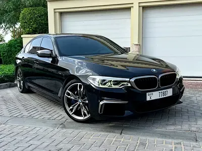 BMW 5-Series - фото 1