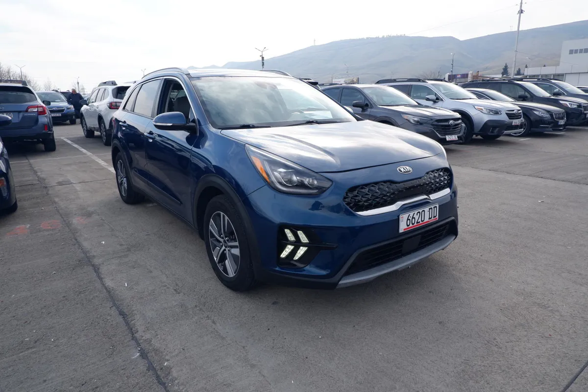 Kia Niro - фото 1