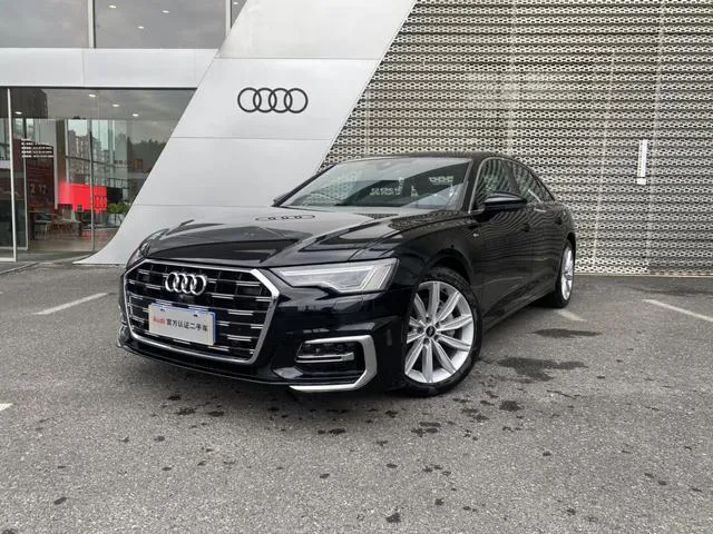 Audi A6L - фото 1
