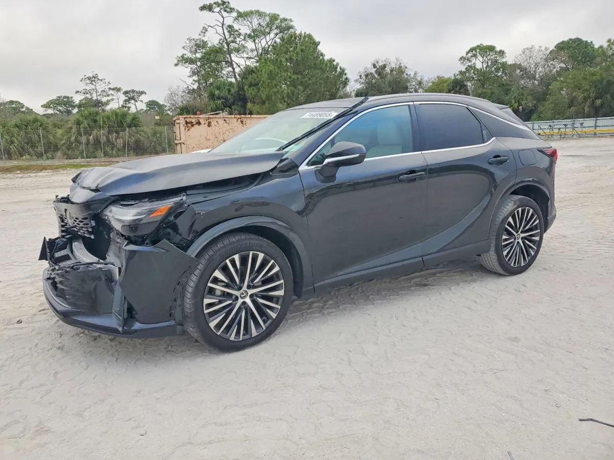 LEXUS RX - фото 1