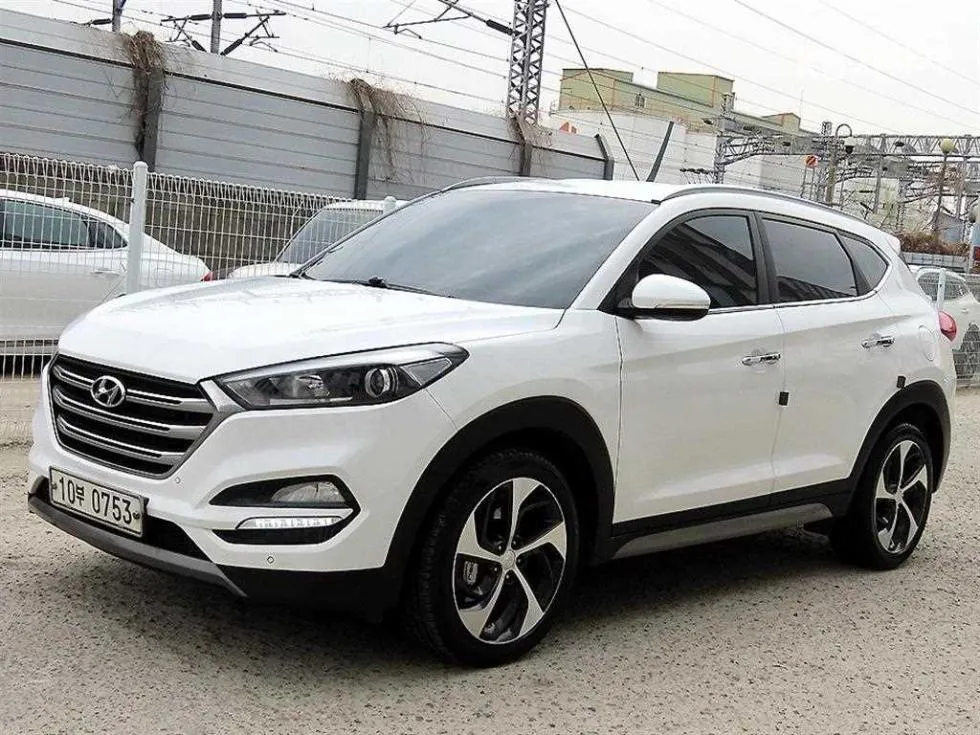 Hyundai 올 뉴 투싼 디젤(e-VGT R)2.0 2WD 프리미엄 - фото 1