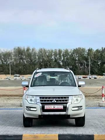 Mitsubishi Pajero - фото 1