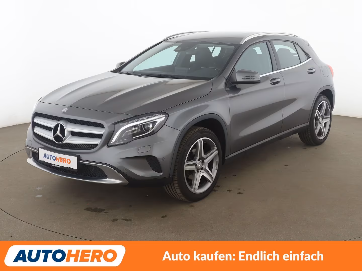 Mercedes-Benz GLA 200 - фото 1