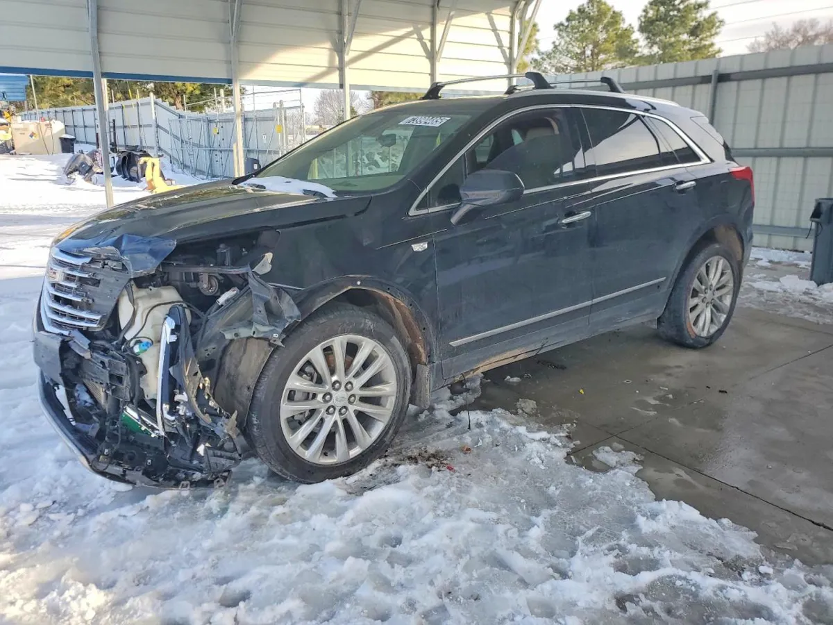 CADILLAC - фото 1