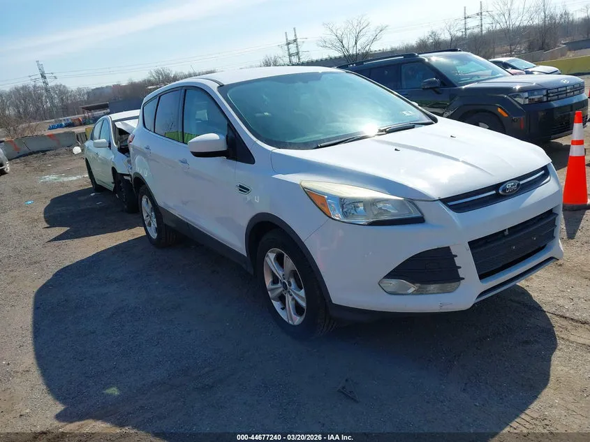 FORD ESCAPE SE - фото 1