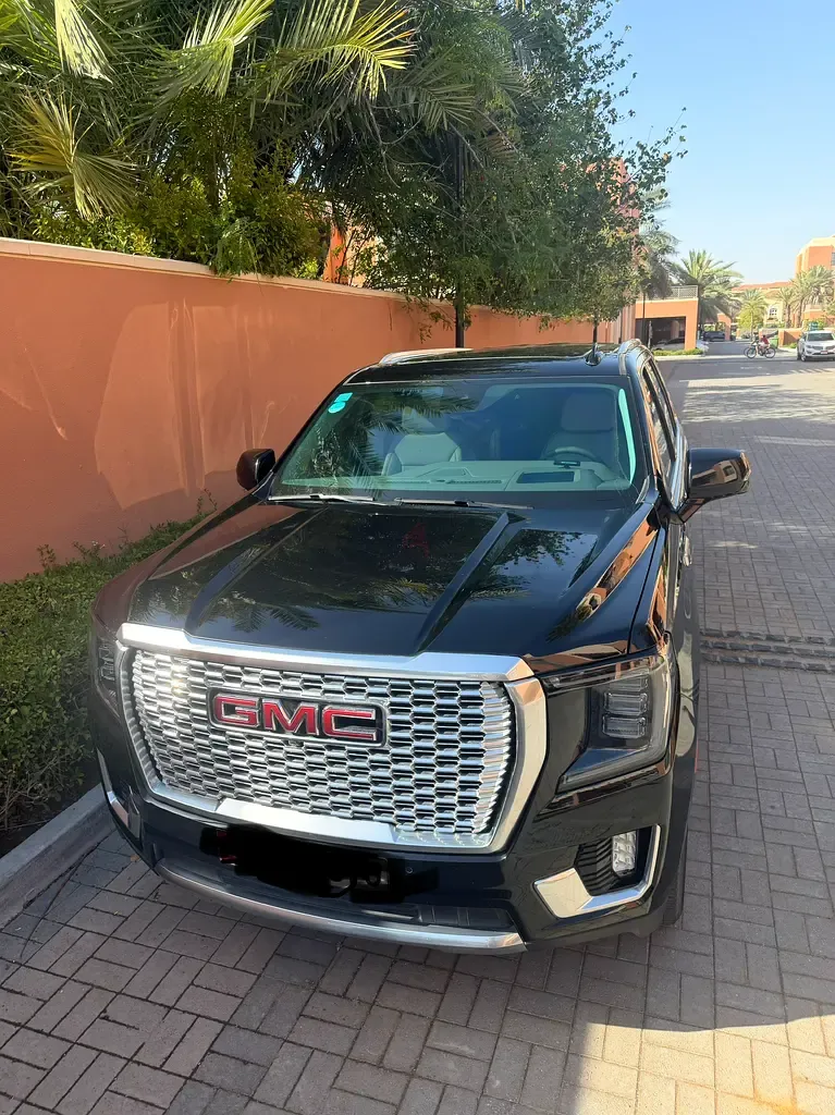 GMC Yukon - фото 1