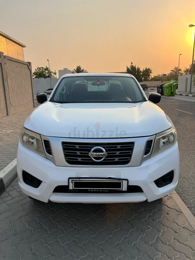 Nissan Navara - фото 1