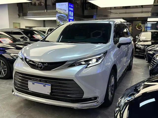 Toyota Seana - фото 1