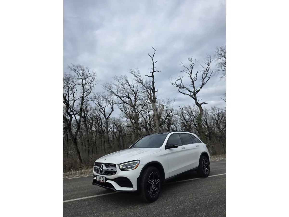 Mercedes-Benz GLC 300 - фото 1