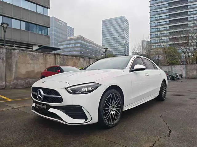 Mercedes-Benz C-Class - фото 1