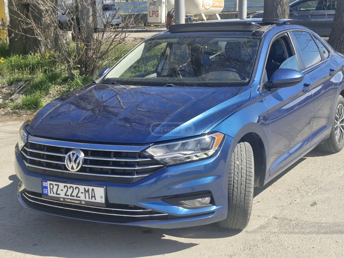 Volkswagen Jetta - фото 1