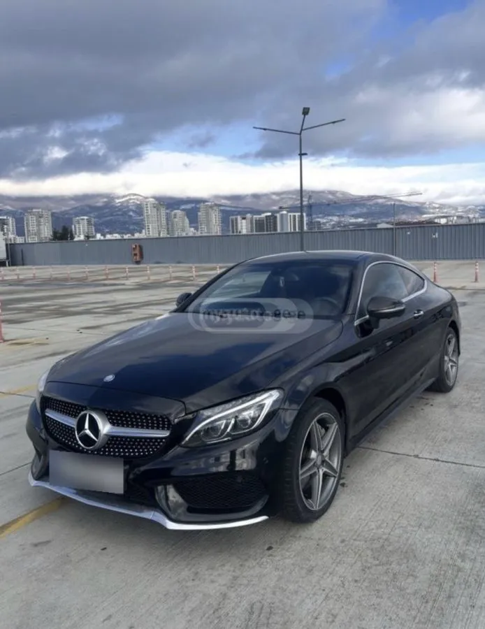Mercedes-Benz C 300 - фото 1