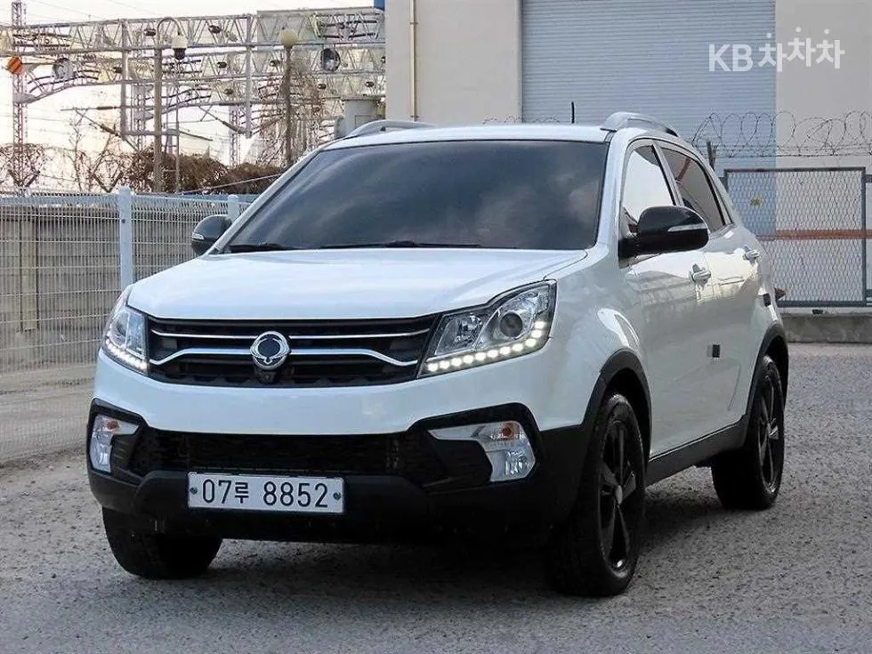 KG Mobility 뉴 스타일 코란도 C 2.2 Extreme 2WD - фото 1