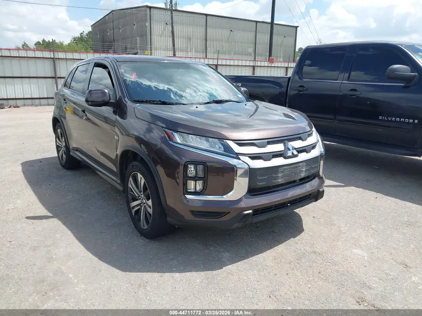 MITSUBISHI OUTLANDER SPORT 2.0 ES - фото 1