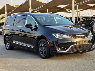 Chrysler Pacifica - фото 1