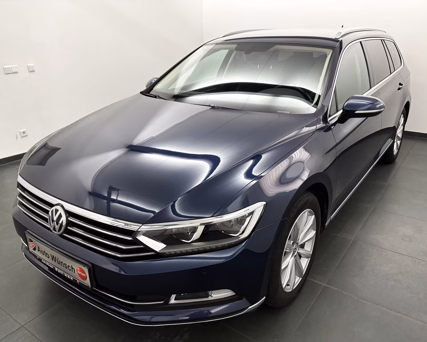 Volkswagen Passat Variant - фото 1