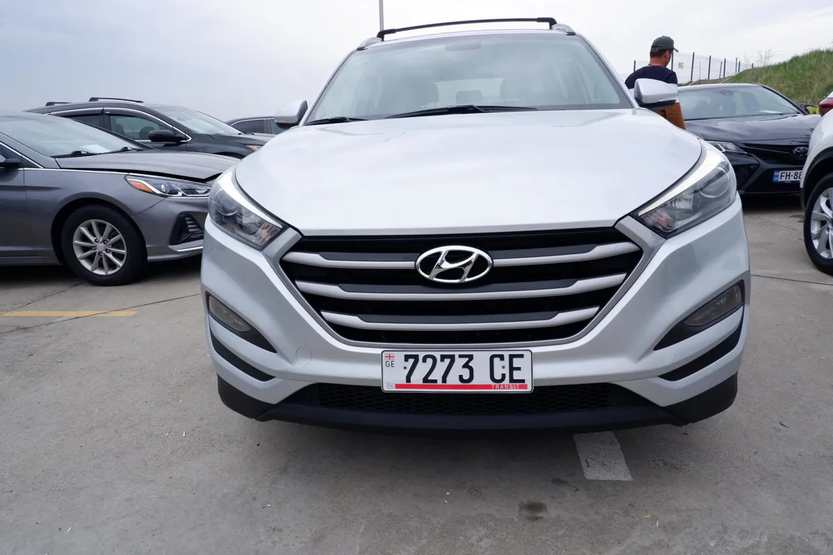 Hyundai Tucson - фото 1