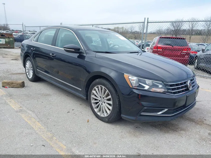 VOLKSWAGEN PASSAT 1.8T SE - фото 1