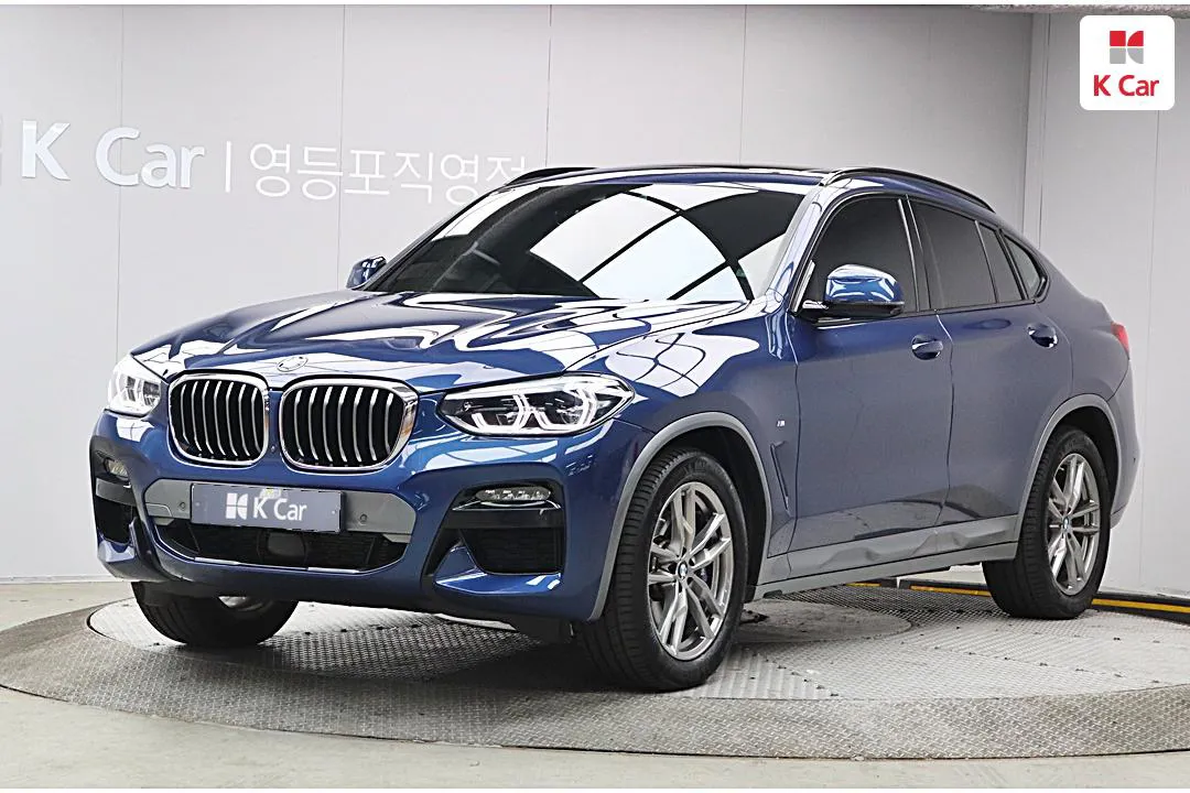 BMW X4 - фото 1